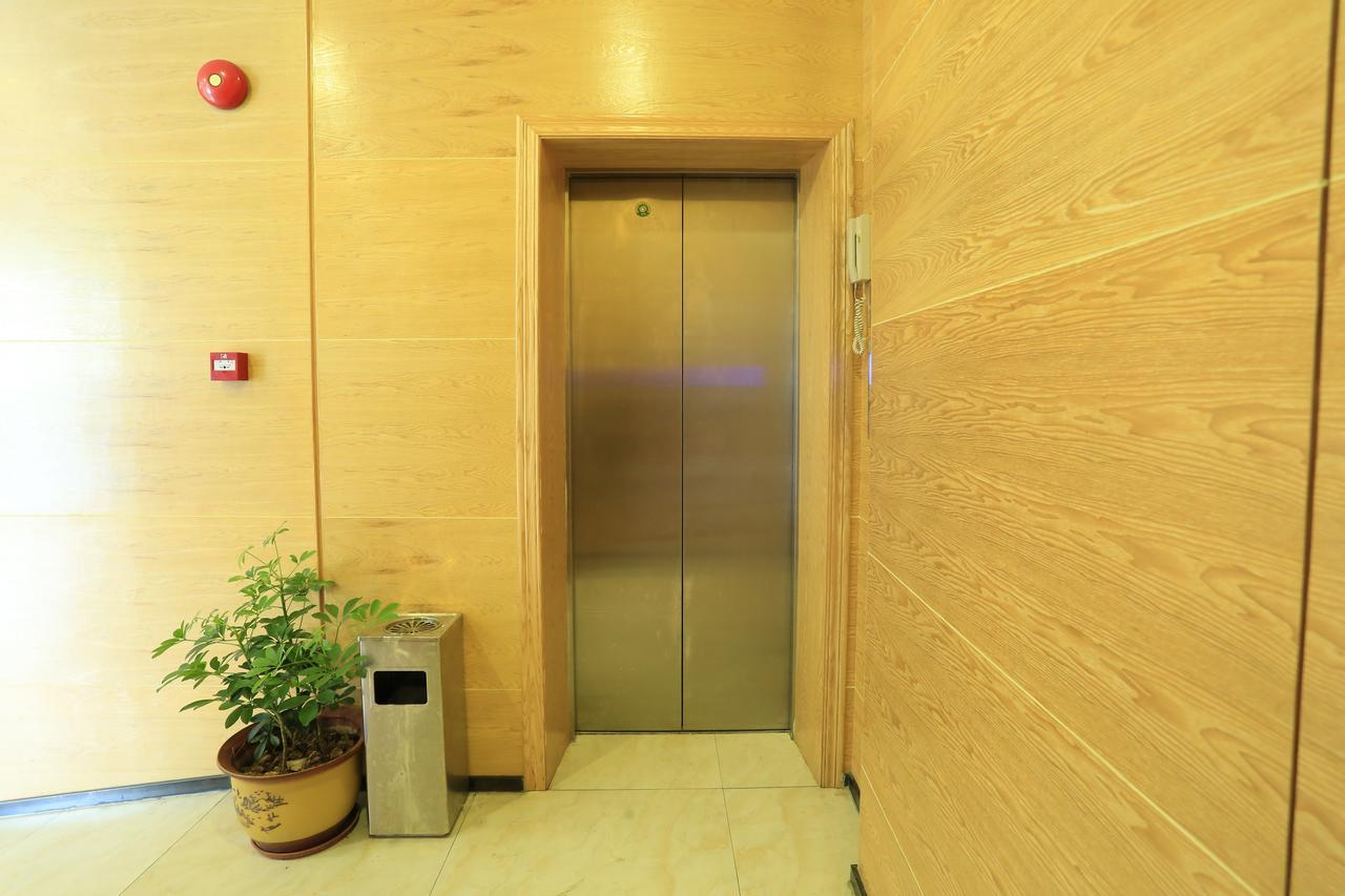 Oyo8001 Tiandi Hotel Shenzhen Exterior photo